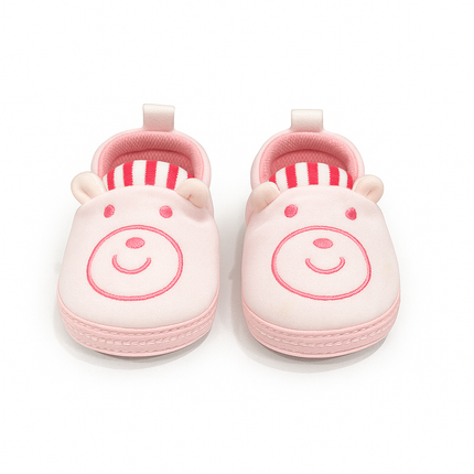 Baby Bear Face Soft Plush Shoes – Warm & Comfortable Crib Shoes for Infants (Pink) 🧸💗