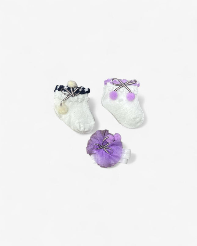 Gift Pack of Socks and Hair Band